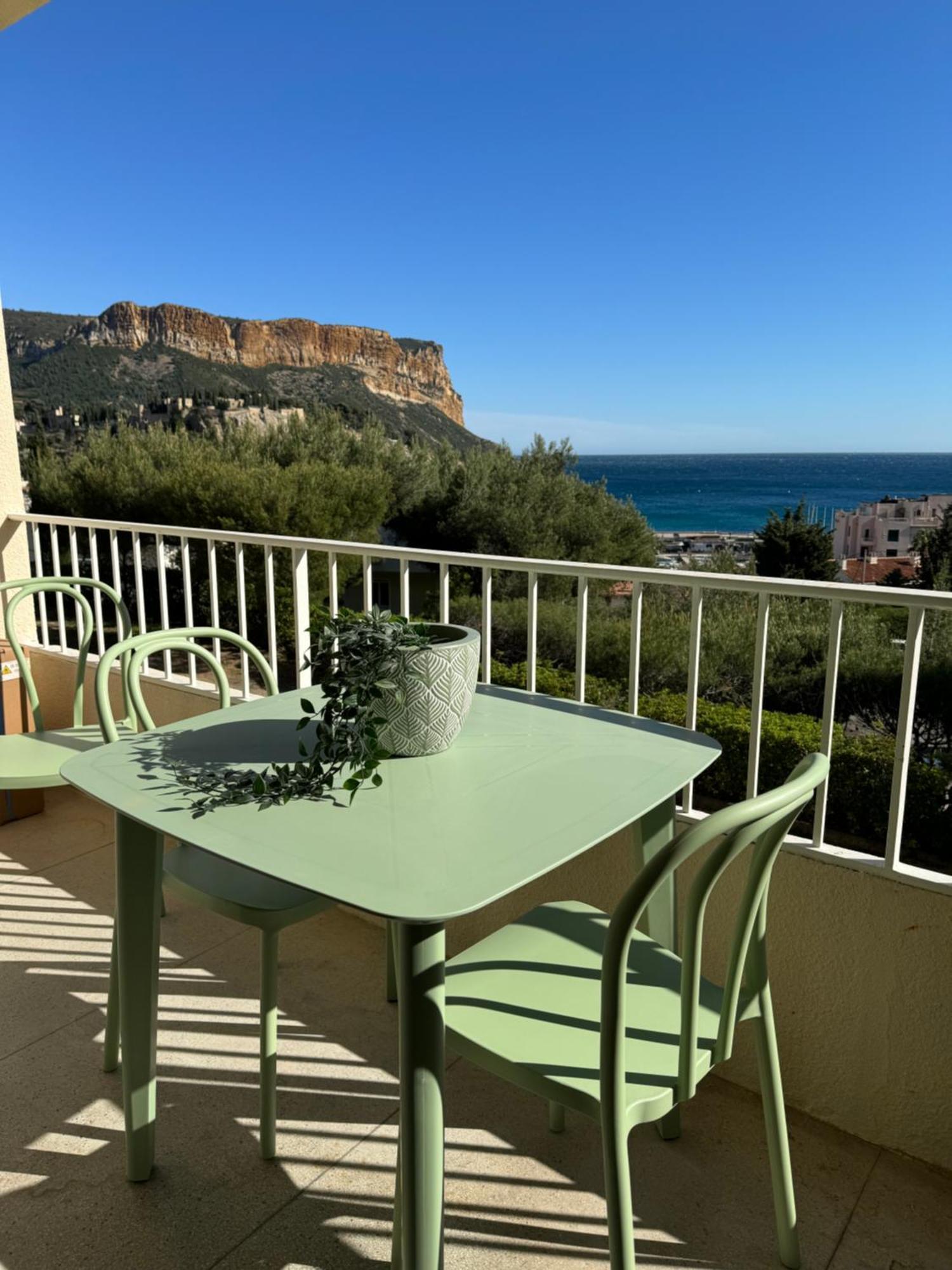 Apartamento Le Balcon De La Rade Cassis Exterior foto