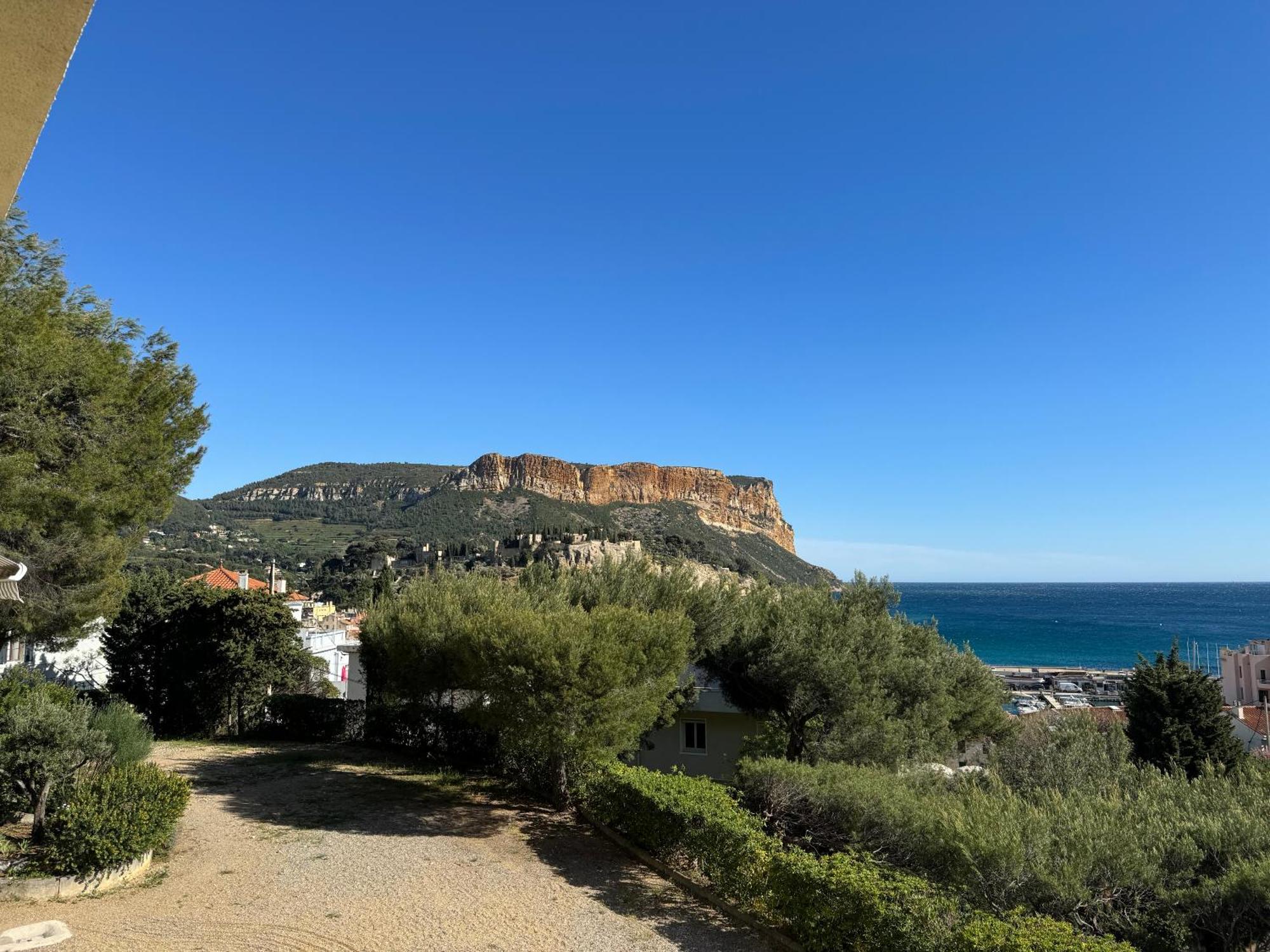 Apartamento Le Balcon De La Rade Cassis Exterior foto