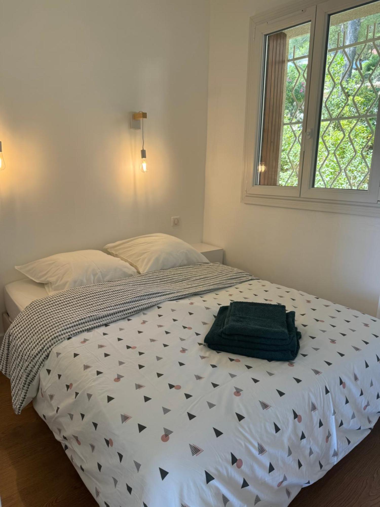 Apartamento Le Balcon De La Rade Cassis Exterior foto